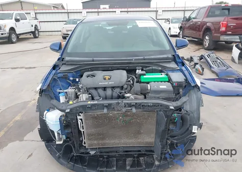 2018 Hyundai Elantra Sel z USA, uszkodzony, nr VIN 5NPD84LF0JH236797